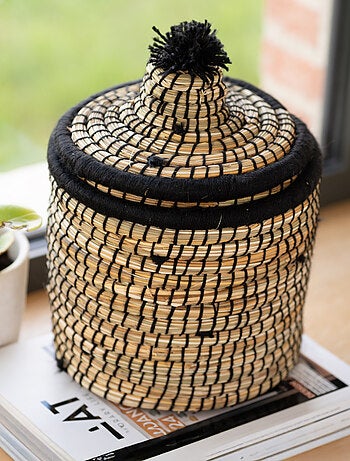 Panier avec couvercle laine