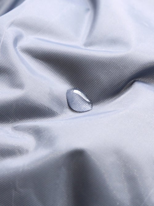 Panier chien déhoussable 75x50x10 cm gris - Kiabi Panier chien déhoussable 75x50x10 cm gris - Kiabi