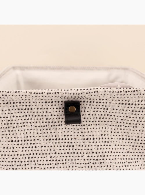 Panier rectangulaire à chevrons gris 36x26x18cm - Kiabi Panier rectangulaire à chevrons gris 36x26x18cm - Kiabi