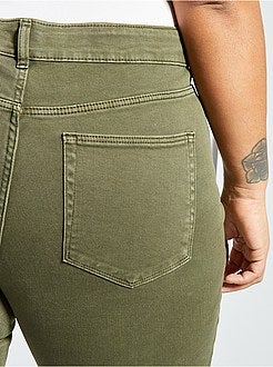 Pantacourt avec boutons - Kiabi