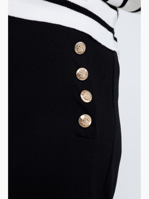 Pantacourt uni avec boutons décoratifs PAPRIKA - Kiabi