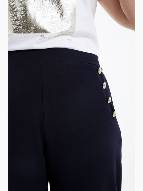 Pantacourt uni avec boutons décoratifs PAPRIKA - Kiabi