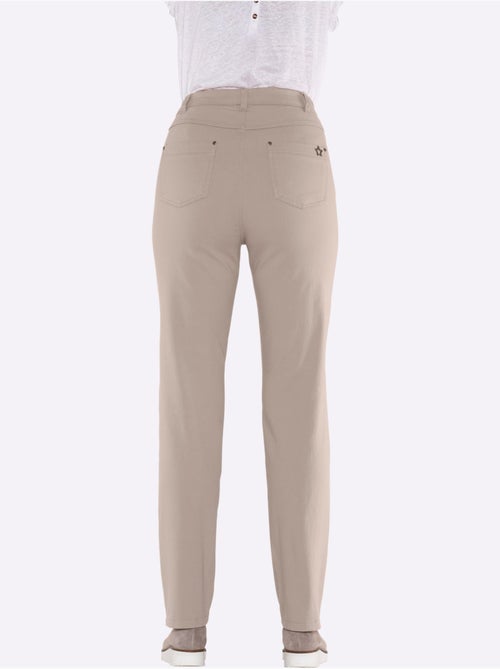 Pantalon 5 poches avec ceinture élastique et détails fantaisie - Taille standard - Moda Vilona - Kiabi Pantalon 5 poches avec ceinture élastique et détails fantaisie - Taille standard - Moda Vilona - Kiabi