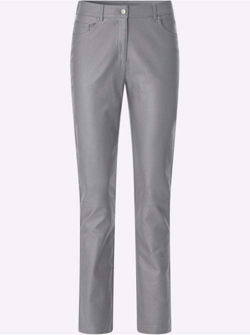 Pantalon 5 poches coupe 5 poches moderne - taille courte - helline - Kiabi Pantalon 5 poches coupe 5 poches moderne - taille courte - helline - Kiabi