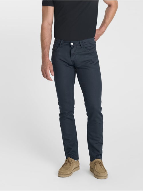 Pantalon 700/11 chino 'Le Temps Des Cerises' - Kiabi Pantalon 700/11 chino 'Le Temps Des Cerises' - Kiabi