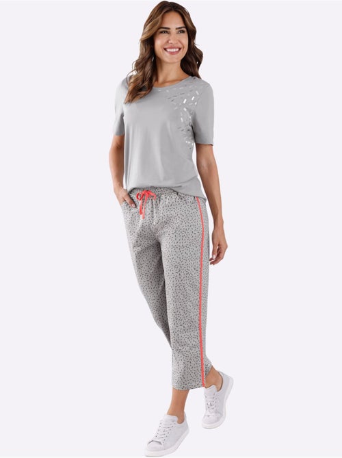 Pantalon 7/8 en imprimé graphique avec ceinture élastique ajustable - Taille standard - Moda Vilona - Kiabi Pantalon 7/8 en imprimé graphique avec ceinture élastique ajustable - Taille standard - Moda Vilona - Kiabi