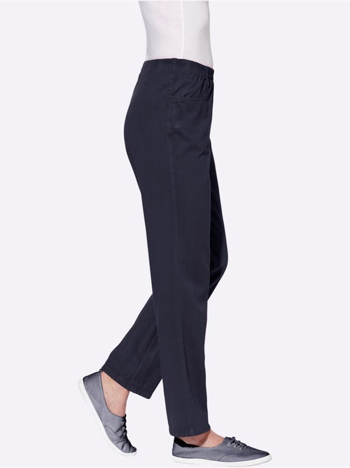 Pantalon à ceinture élastique avec deux poches et pieds larges - Taille courte - Witt - Kiabi Pantalon à ceinture élastique avec deux poches et pieds larges - Taille courte - Witt - Kiabi