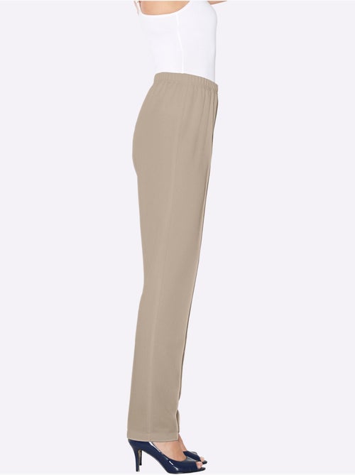 Pantalon à ceinture élastique avec plis et structure côtelée - Taille standard - Moda Vilona - Kiabi Pantalon à ceinture élastique avec plis et structure côtelée - Taille standard - Moda Vilona - Kiabi