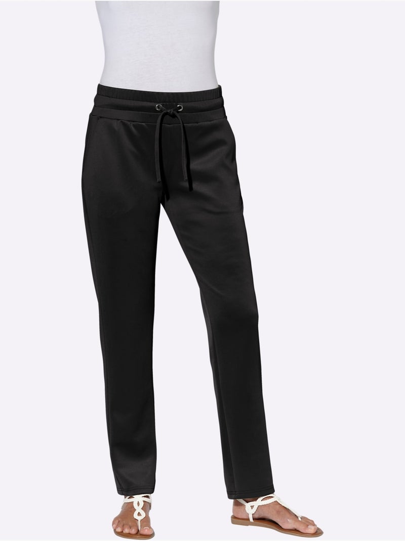 Pantalon à ceinture élastique avec poches et matière confortable - Taille courte - Moda Vilona Noir - Kiabi