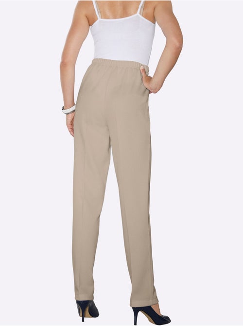 Pantalon à ceinture élastique en structure côtelée et nervures - Taille extra courte - Moda Vilona - Kiabi