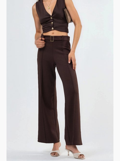 Pantalon à jambe droite taille haute avec ceinture busem - Kiabi Pantalon à jambe droite taille haute avec ceinture busem - Kiabi
