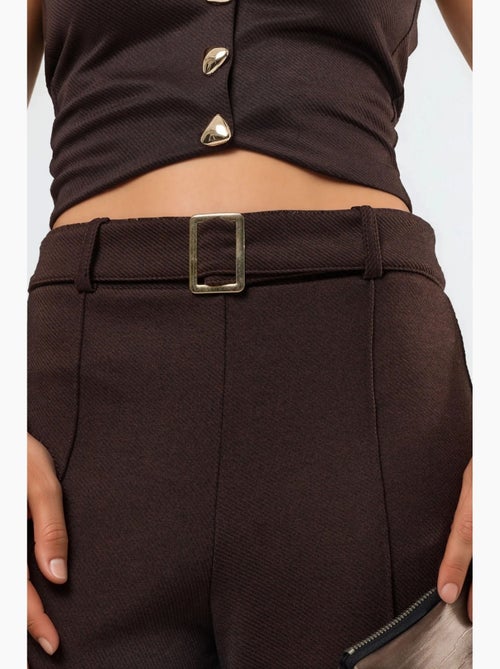 Pantalon à jambe droite taille haute avec ceinture busem - Kiabi Pantalon à jambe droite taille haute avec ceinture busem - Kiabi
