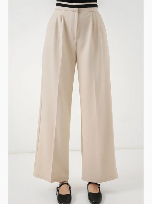 Pantalon à jambe large taille haute avec poches bdart - Kiabi Pantalon à jambe large taille haute avec poches bdart - Kiabi
