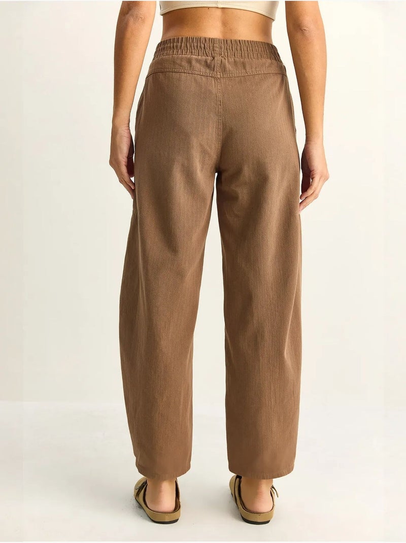 Pantalon à jambes droites avec taille élastique et poches lucci Marron clair - Kiabi