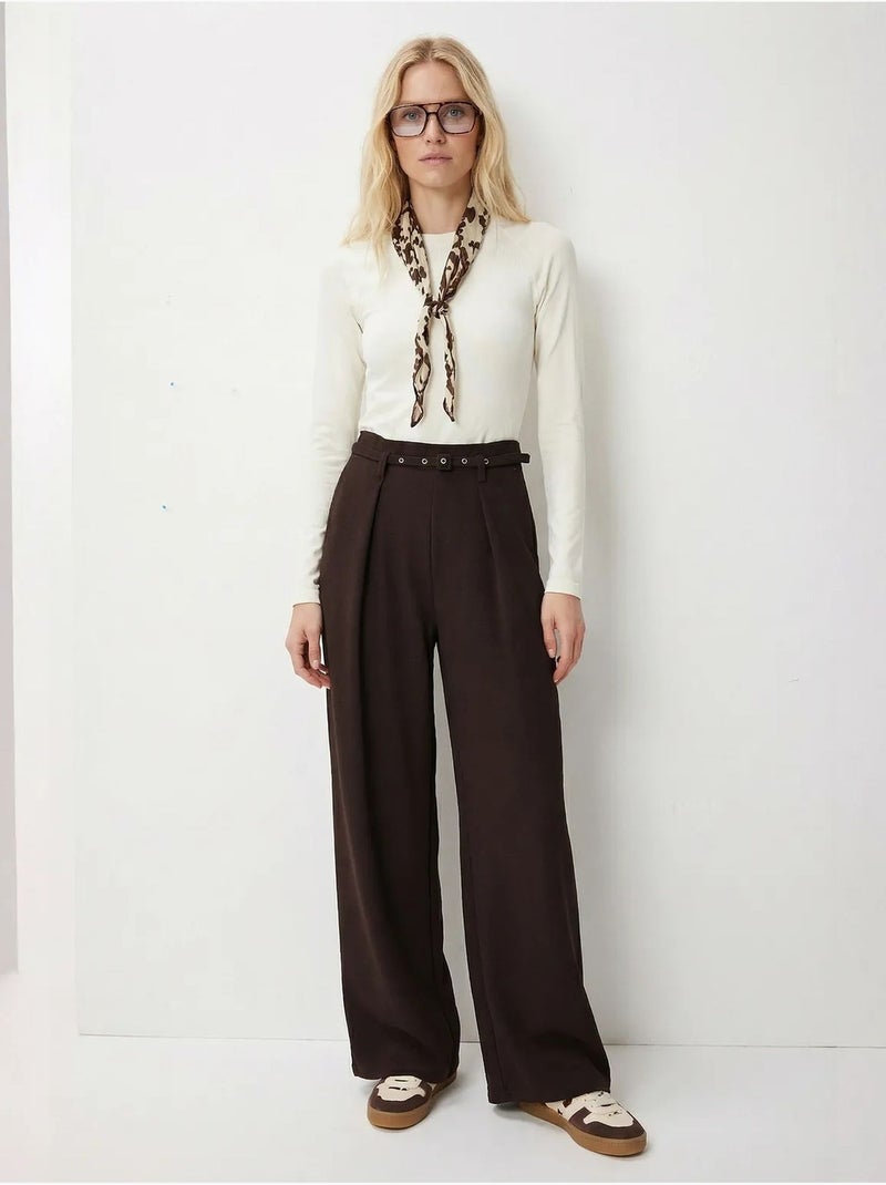 Pantalon à jambes larges plissé et ceinturé istanbul Marron chocolat - Kiabi