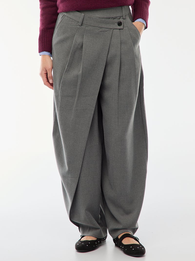 Pantalon à pinces asymétrique Gris - Kiabi