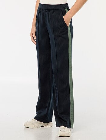 Pantalon à pinces avec bandes sur le côté