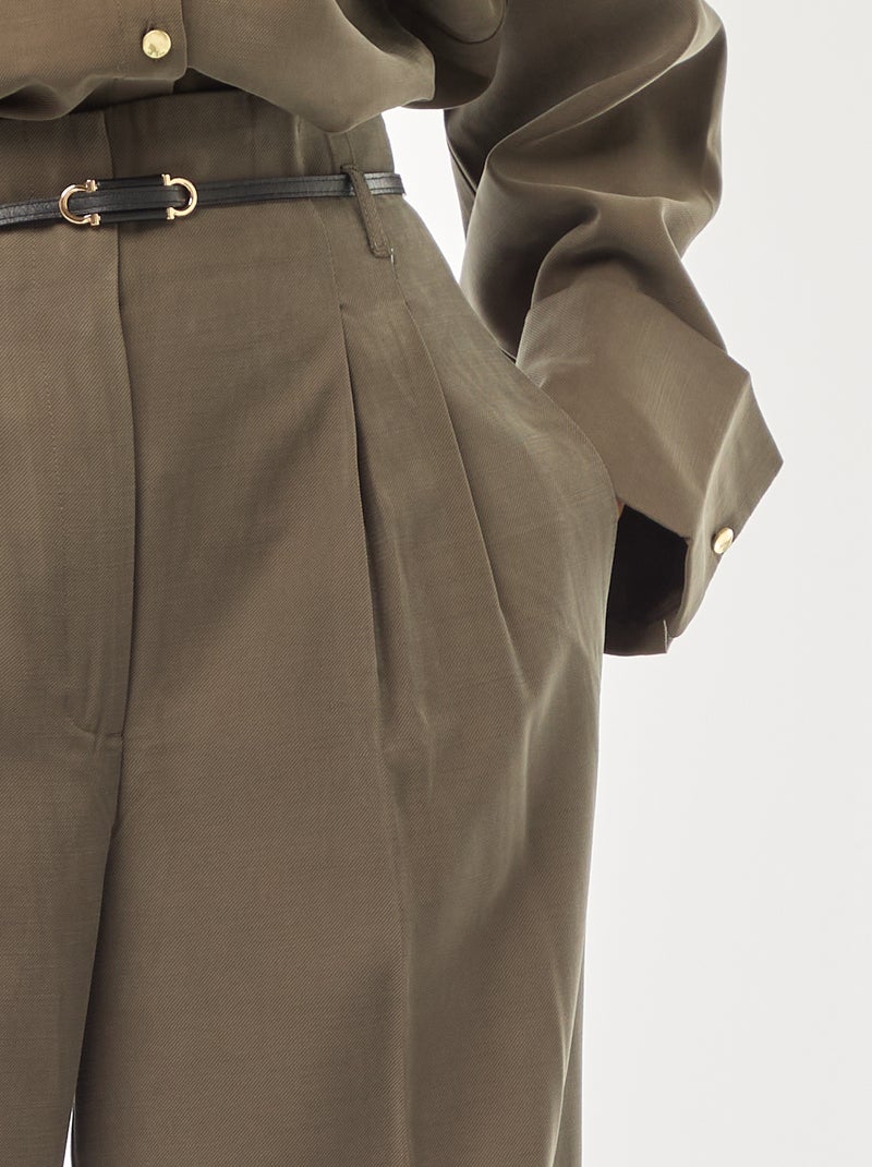 Pantalon à pinces avec ceinture intégrée Kaki - Kiabi