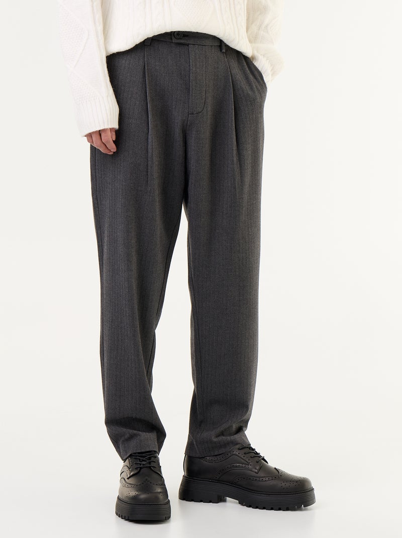 Pantalon à pinces en matière douce Gris - Kiabi