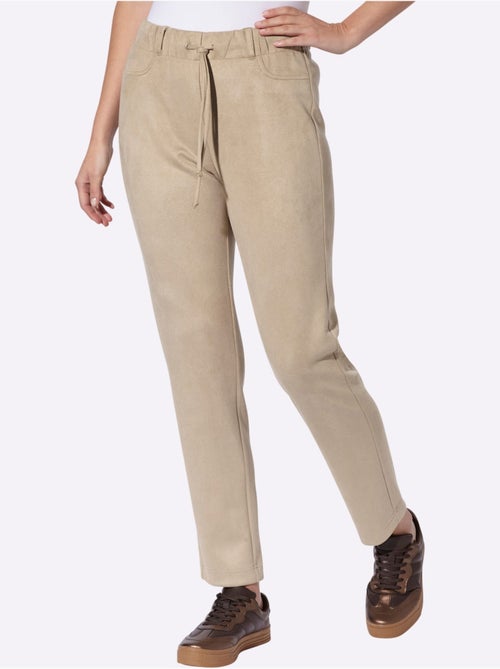 Pantalon au toucher velouté - taille standard - moda vilona - Kiabi Pantalon au toucher velouté - taille standard - moda vilona - Kiabi