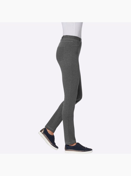 Pantalon avec ceinture élastique et poches plaquées au dos - Taille courte - Moda Vilona - Kiabi