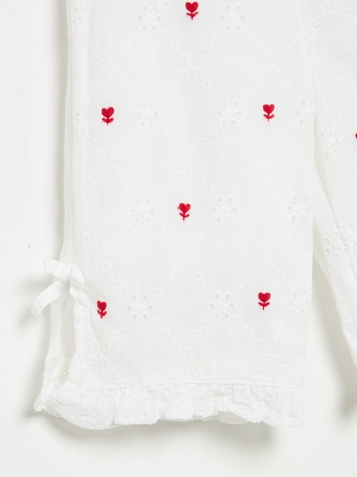Pantalon avec nœuds fantaisie et broderies anglaises - Kiabi