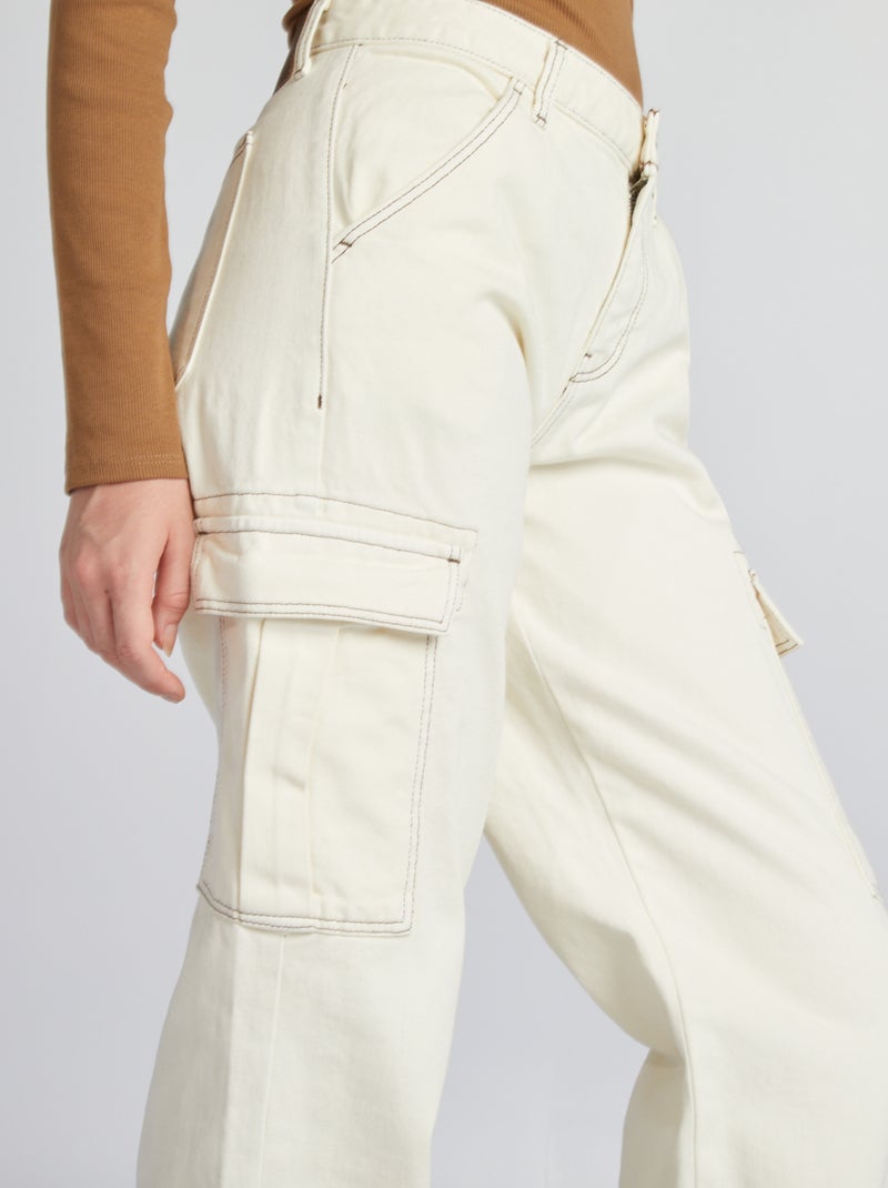 Pantalon avec poches à rabats BLANC - Kiabi