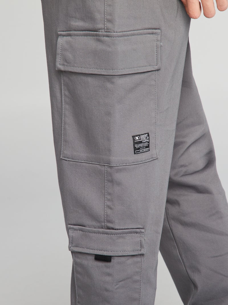 Pantalon avec poches sur les côtés Gris - Kiabi