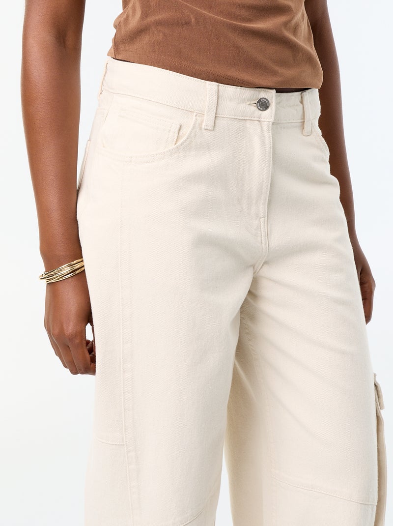 Pantalon ballon avec poche à rabat Ecru - Kiabi