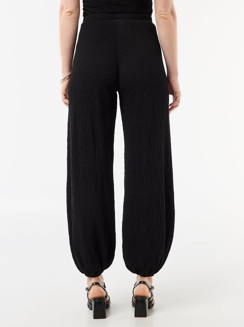 Pantalon balloon en maille crinkle Noir - Kiabi