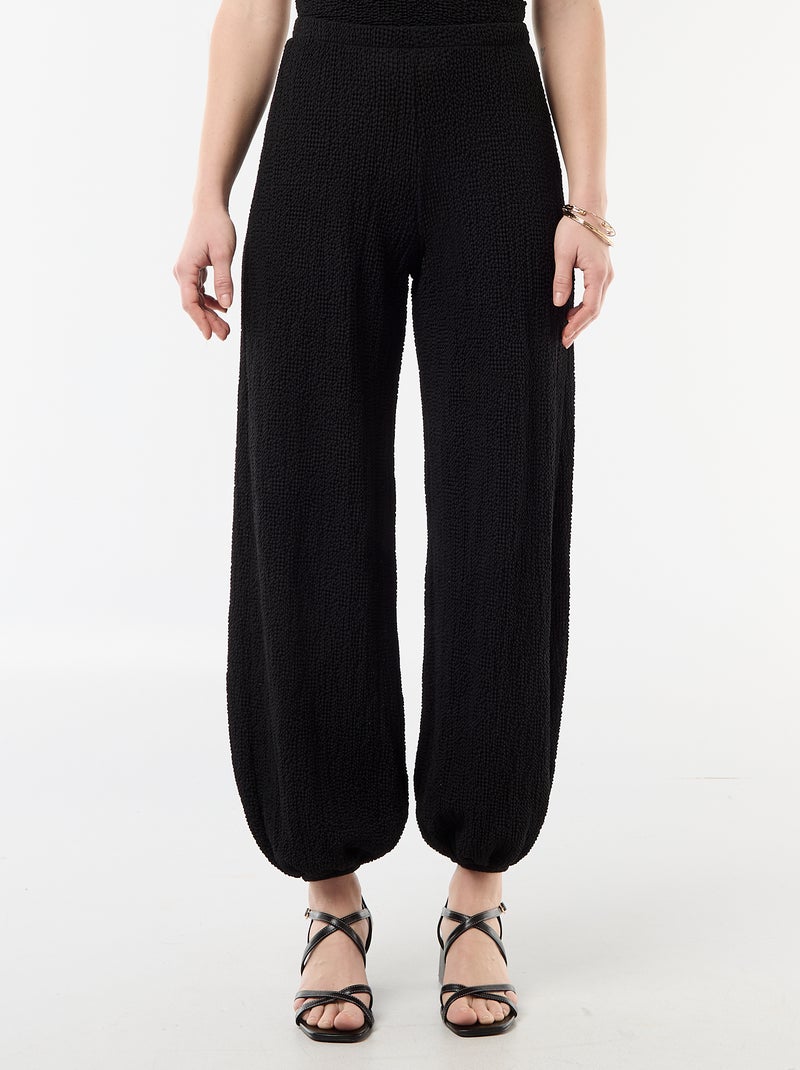Pantalon balloon en maille crinkle Noir - Kiabi