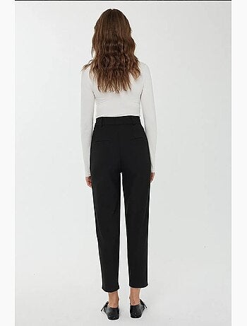 Pantalon basique coupe carotte hiccup