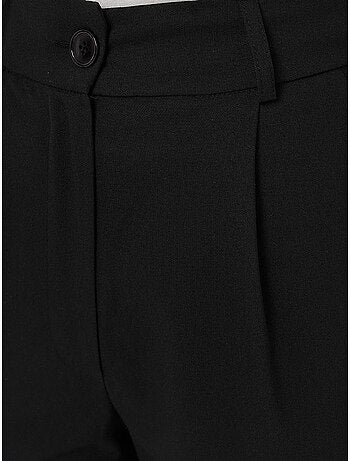 Pantalon basique coupe carotte