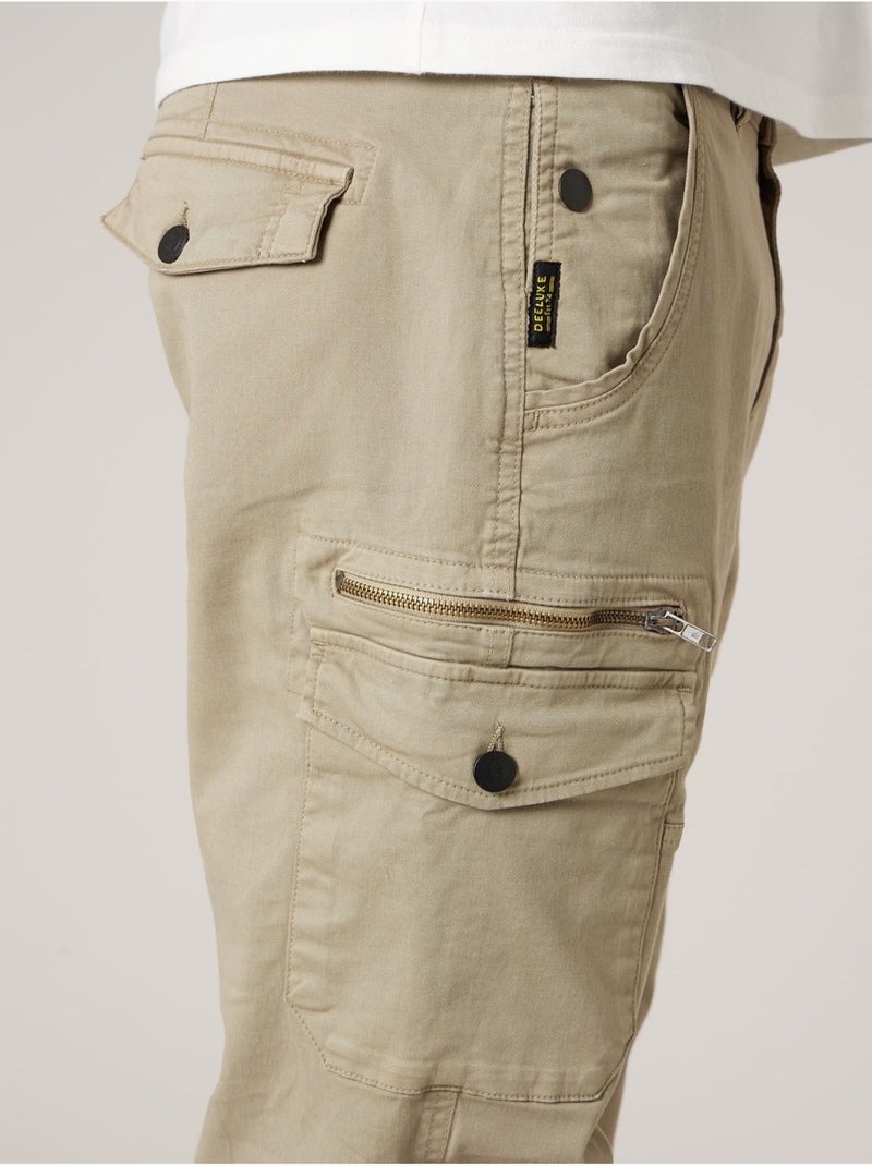 Pantalon cargo régular homme en coton stretch 'Deeluxe' Vert kaki clair - Kiabi