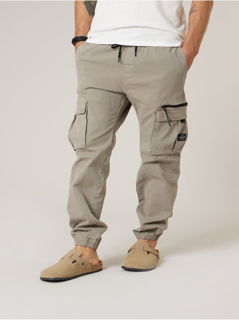 Pantalon cargo régular homme en coton stretch 'Deeluxe' Vert - Kiabi