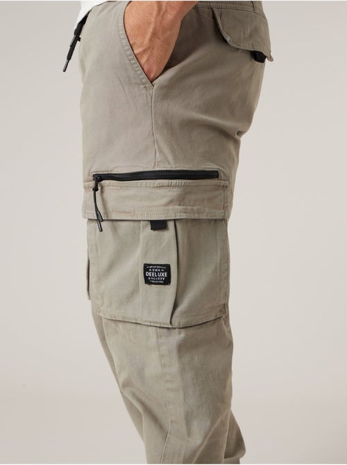 Pantalon cargo régular homme en coton stretch 'Deeluxe' - Kiabi