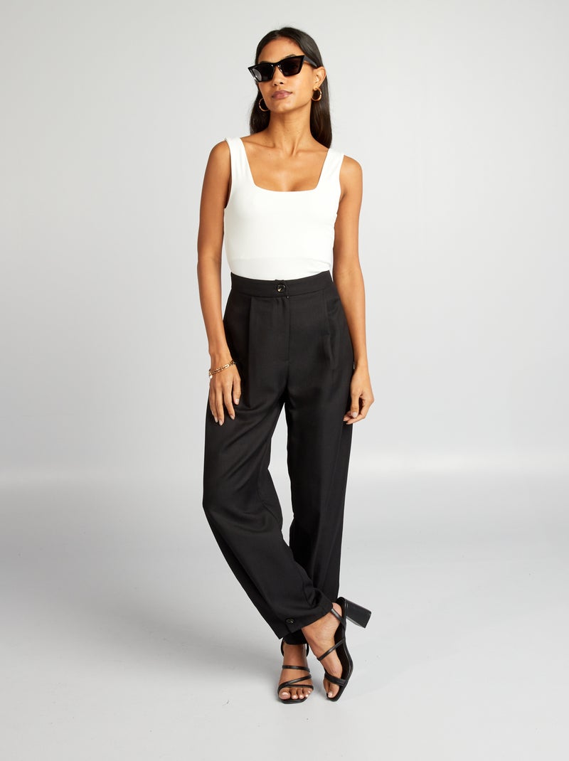 Pantalon carotte avec boutons bas de jambe noir - Kiabi