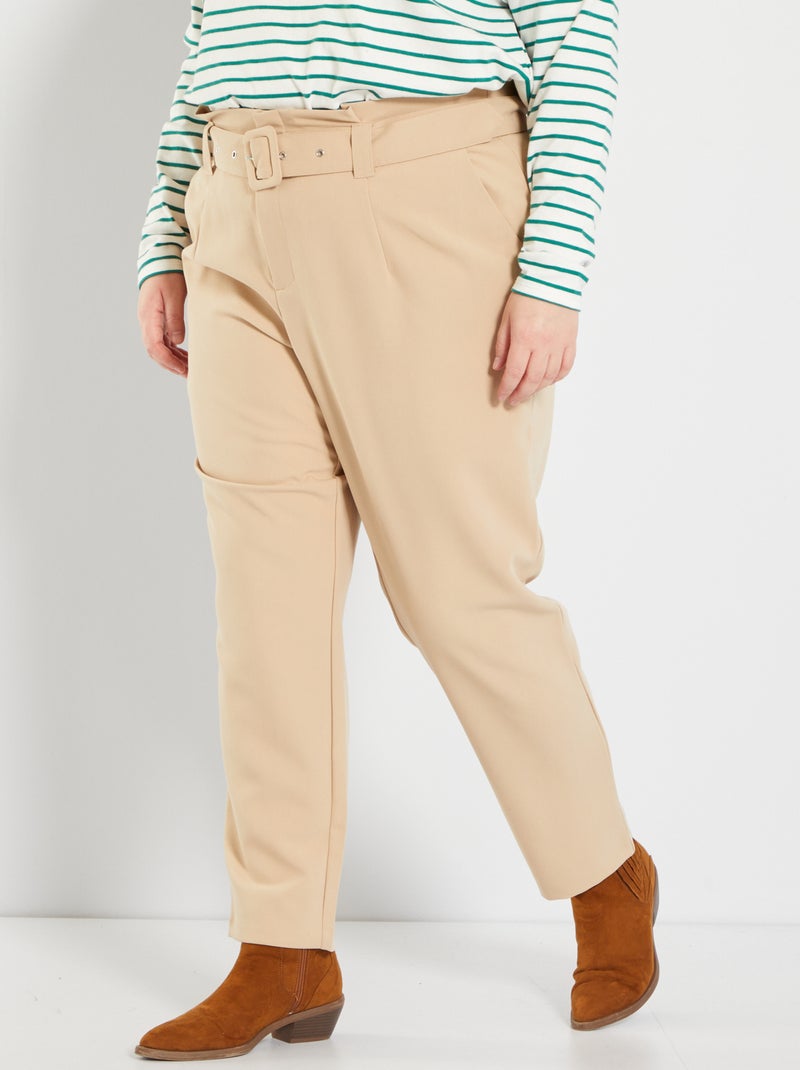 Pantalon carotte avec large ceinture Beige - Kiabi