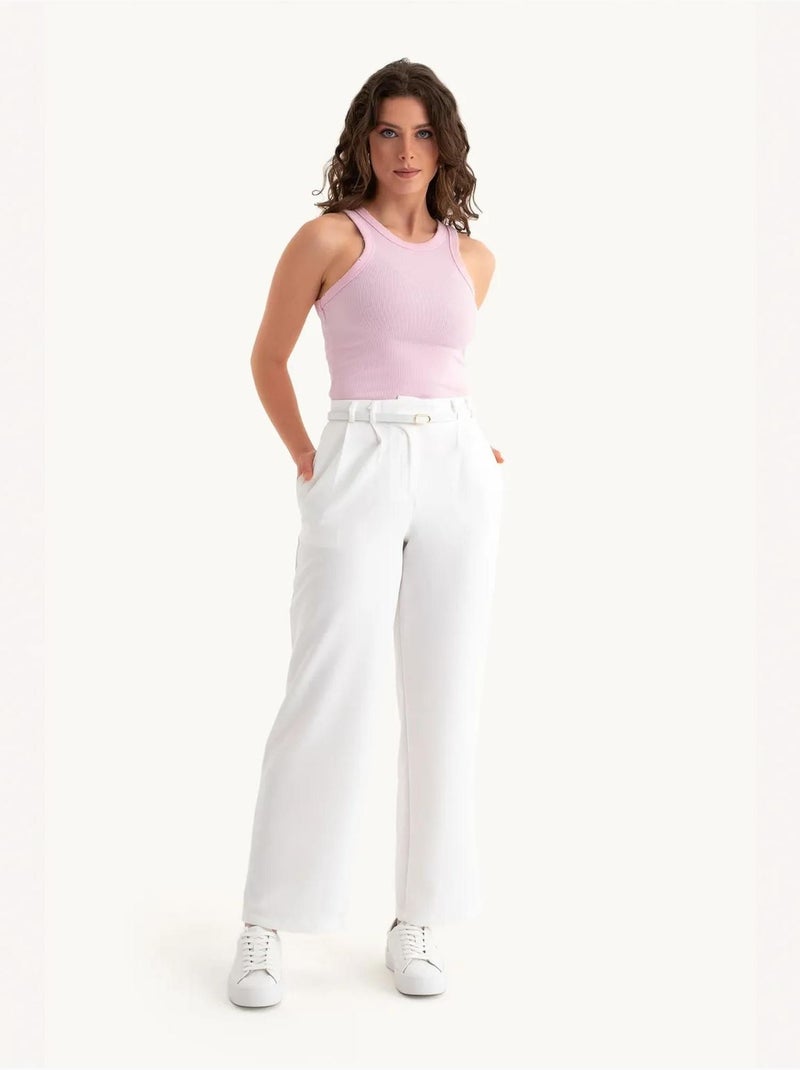 Pantalon carotte taille haute avec ceinture Blanc - Kiabi