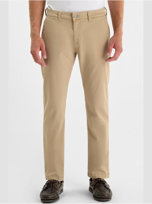 Pantalon CESAR chino 'Le Temps Des Cerises' - Kiabi Pantalon CESAR chino 'Le Temps Des Cerises' - Kiabi