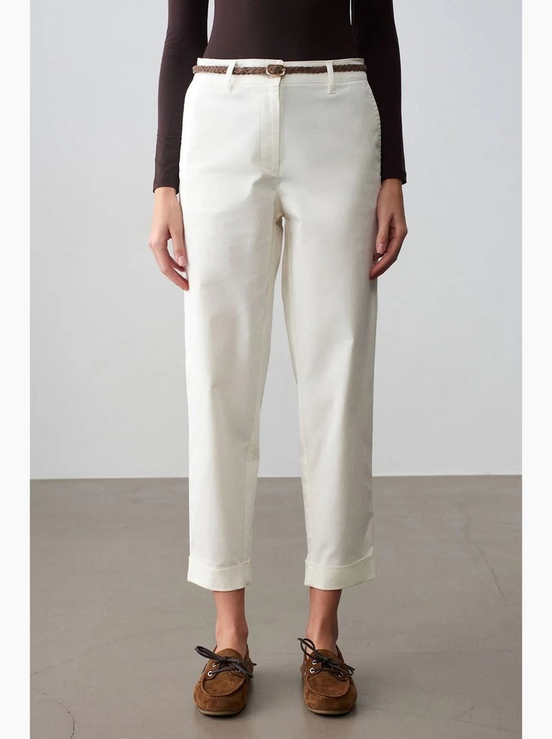 Pantalon chino droit ceinturé en gabardine dilvin Blanc cassé - Kiabi