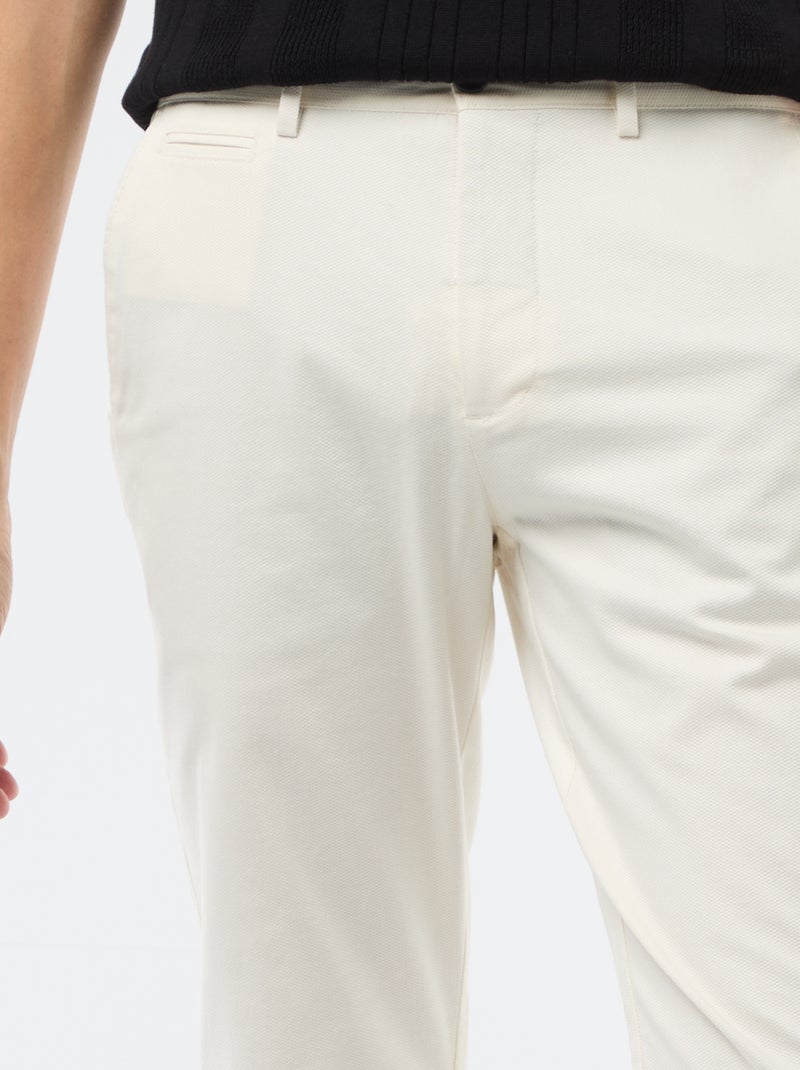 Pantalon chino en twill Blanc - Kiabi