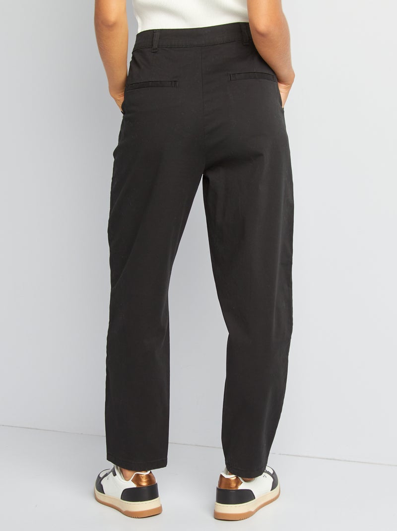 Pantalon chino en twill noir - Kiabi