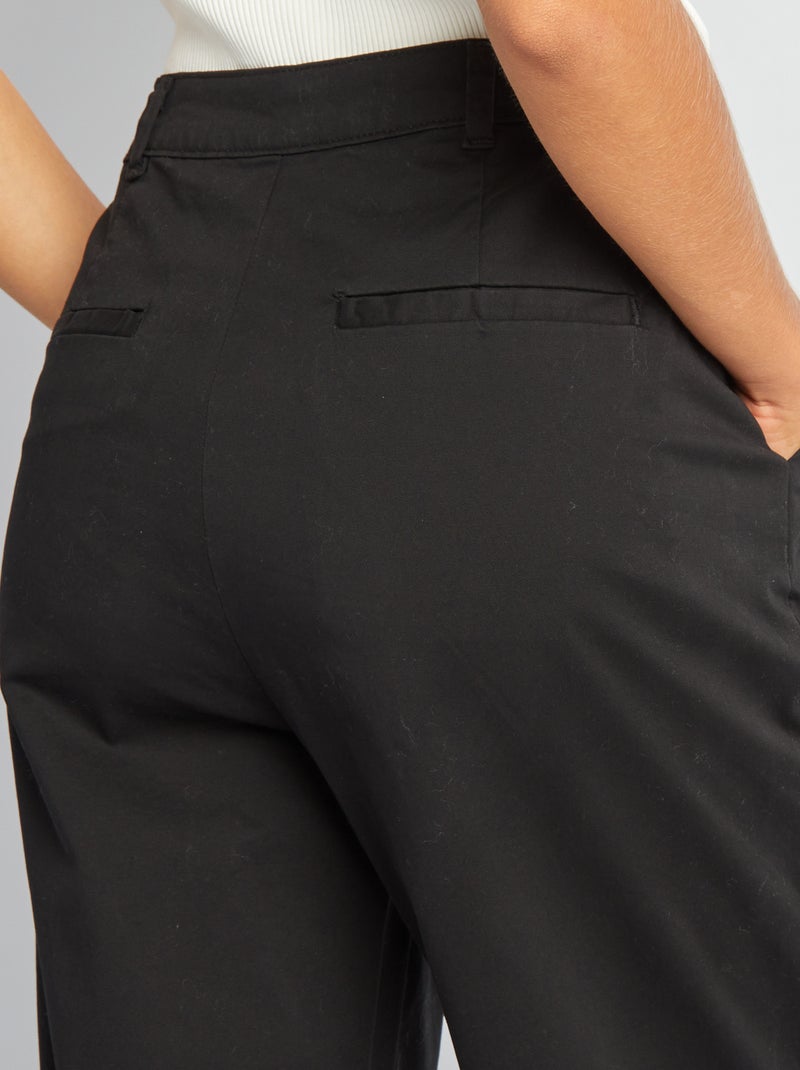 Pantalon chino en twill noir - Kiabi