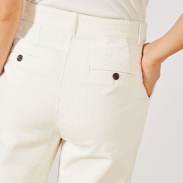 Pantalon chino en velours Femme écru Kiabi 15,00€