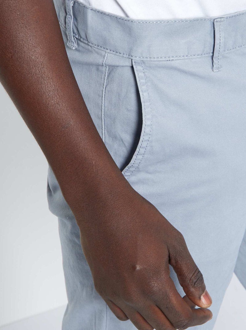 Pantalon chino slim Gris bleu - Kiabi