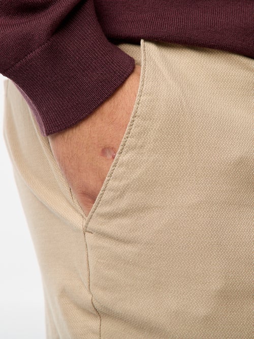 Pantalon chino uni en coton stretch - Kiabi