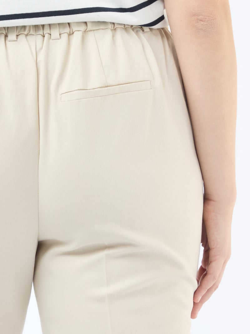 Pantalon cigarette avec ouverture par crochet et zippée Beige - Kiabi