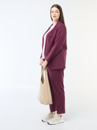 Pantalon cigarette avec ouverture par crochet et zippée