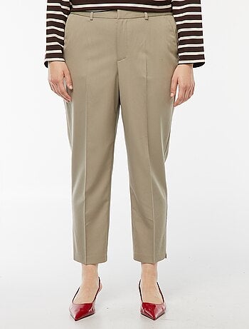 Pantalon cigarette avec ouverture par crochet et zippée